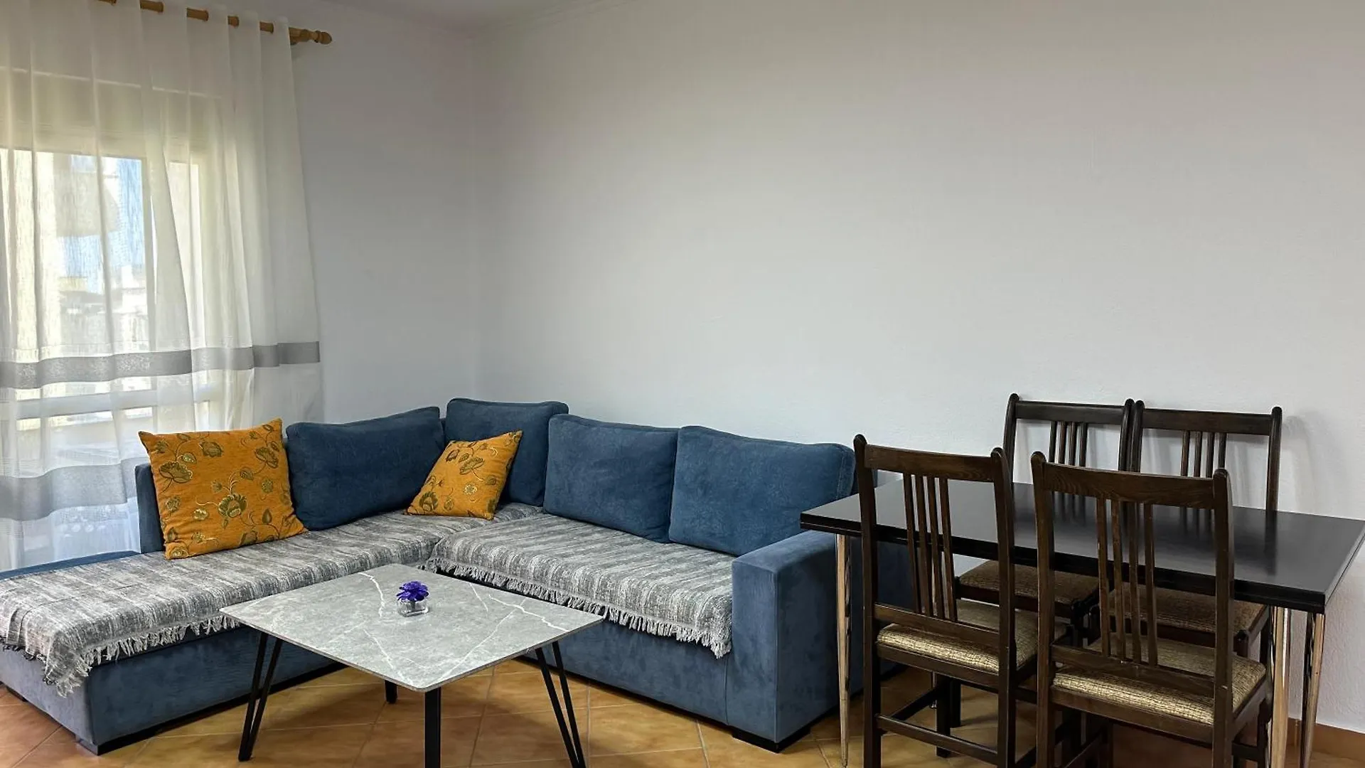 아파트 Amar Apartament'S Durrës