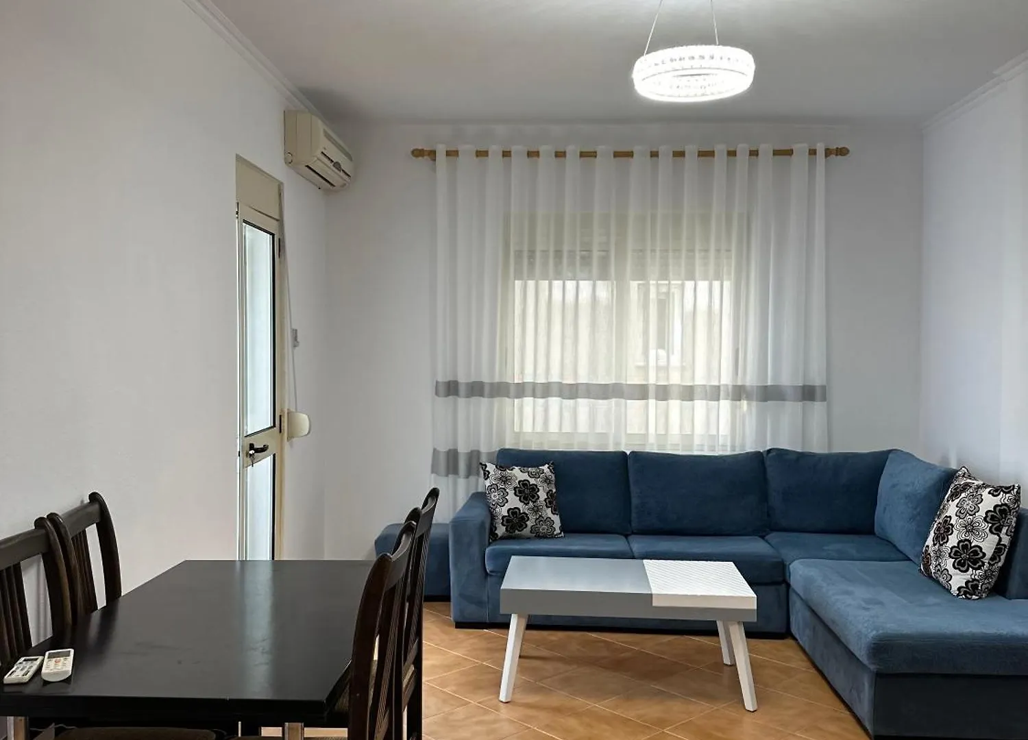 아파트 Amar Apartament'S Durrës