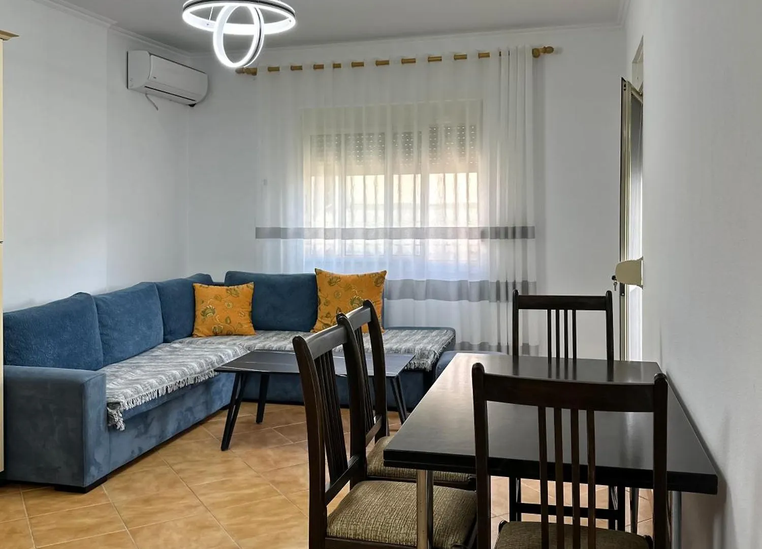 Amar Apartament'S Durrës 0*,
